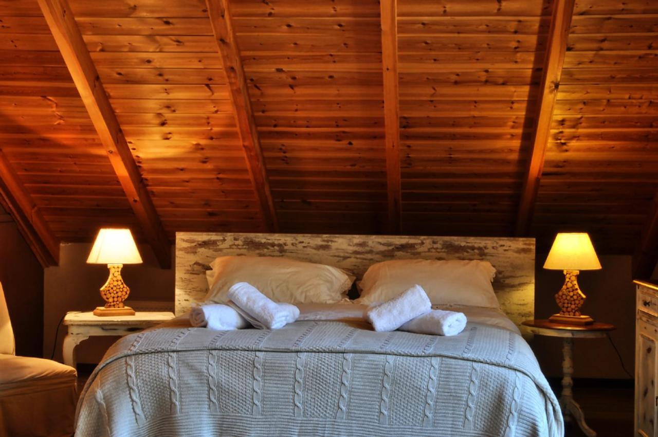 Chalet Coquelicot Калаврита Экстерьер фото