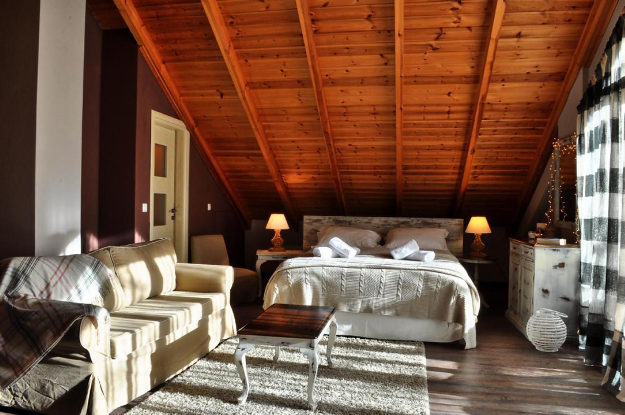 Chalet Coquelicot Калаврита Экстерьер фото