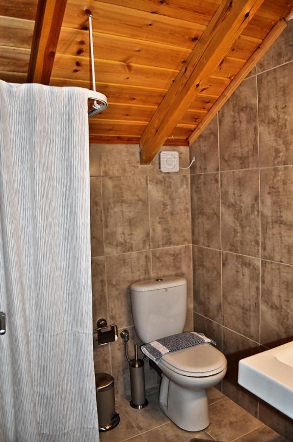Chalet Coquelicot Калаврита Экстерьер фото