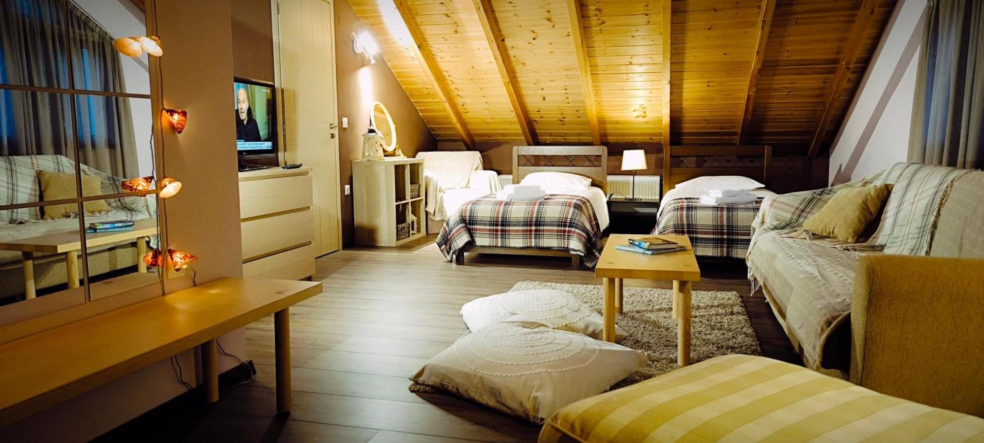Chalet Coquelicot Калаврита Экстерьер фото